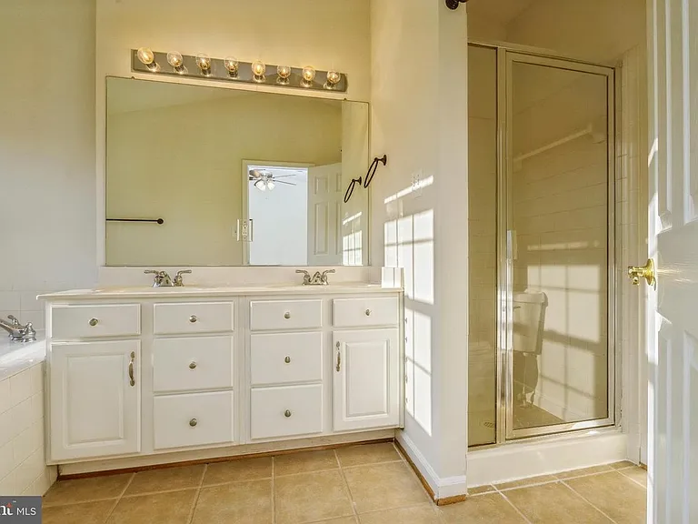 21755 Flora Springs Ter — Photo 12