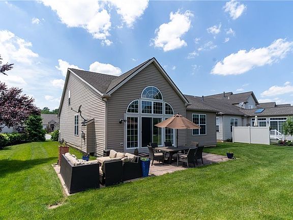 4th image of 1325 Clifford Dr