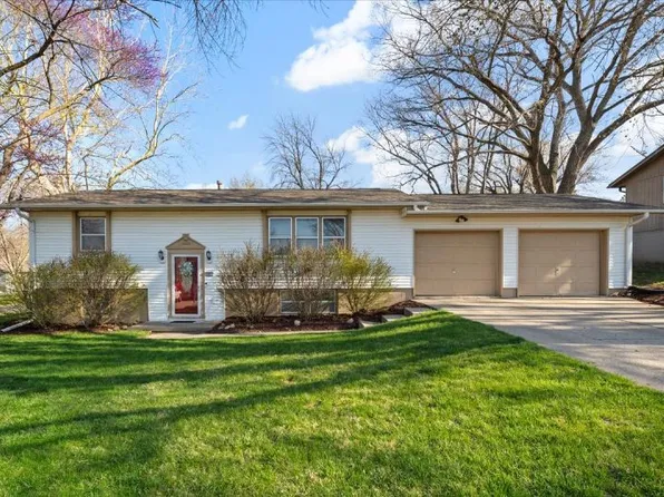 302 Fairview Dr, Glenwood, IA 51534