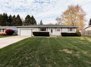 2981 Greenridge Rd, Barberton, OH 44203