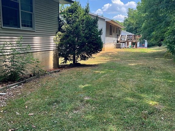 5th image of 9512 Blanchard Dr