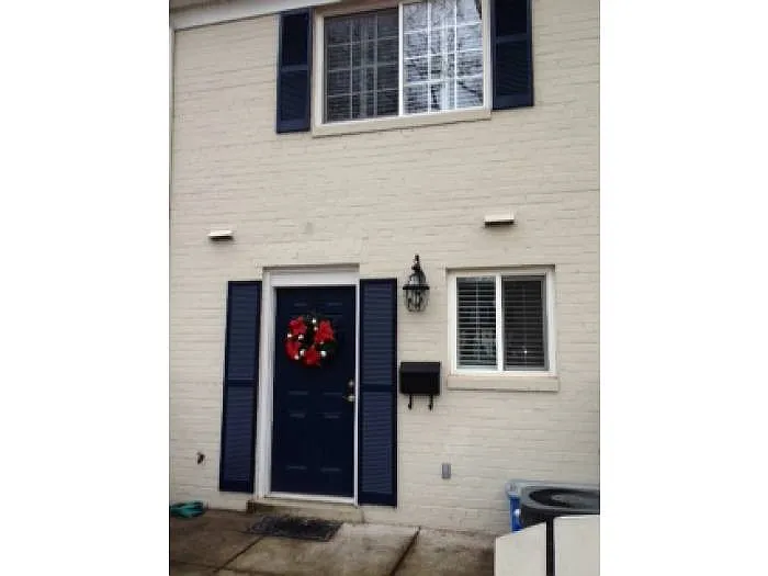 1591 N Van Dorn St #B photo 1