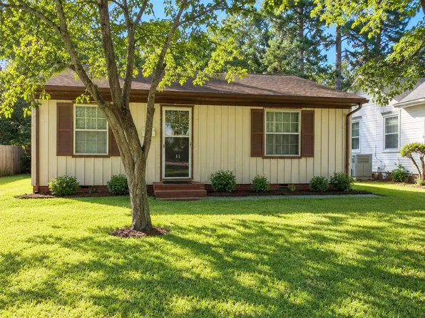 339 Taylor St, Enfield, NC 27823