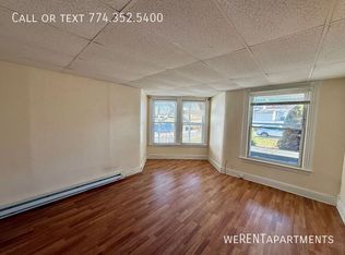 140 N Main St APT A, Jewett City, CT 06351
