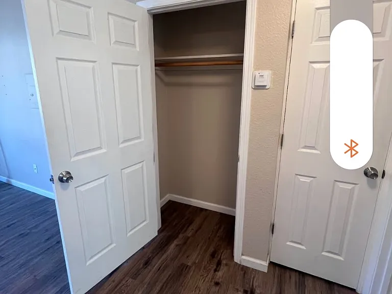 110 Norton St — Photo 10