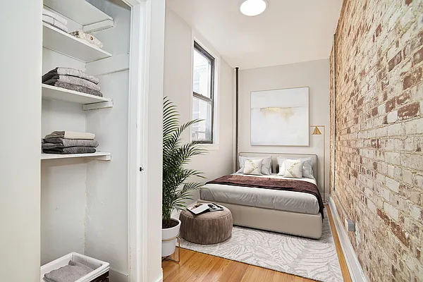 Rented by Halstead Real Estate | media 27