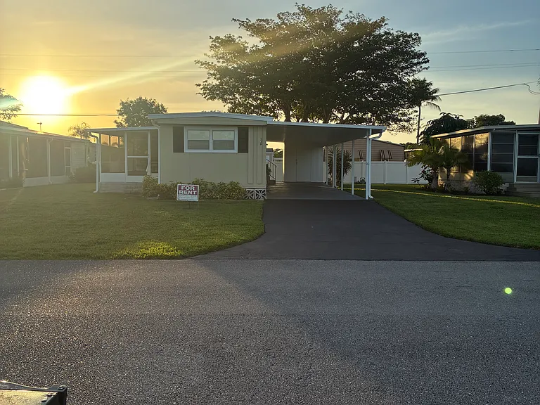 136 Cape Sable Dr — Photo 10