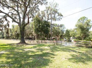 100 Little Star Rd, Hawthorne, FL 32640