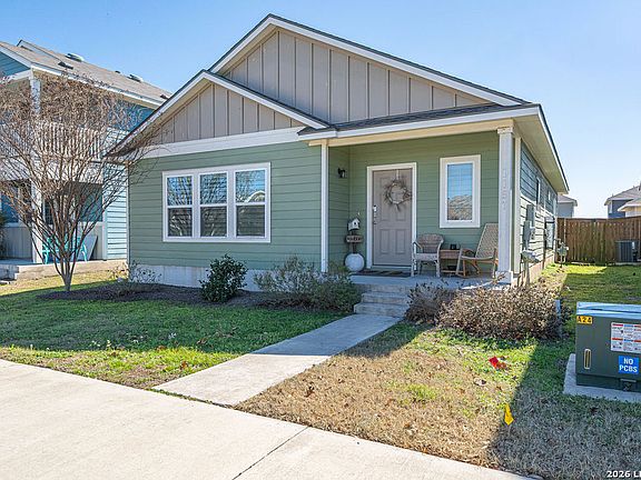 2nd image of 1157 Esplanade