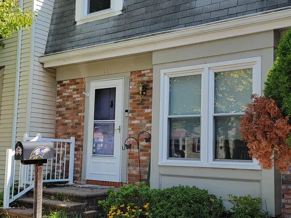 11 Mountain Green Cir, Baltimore, MD 21244
