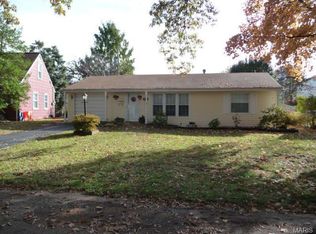 6814 Ravenscroft Dr, Saint Louis, MO