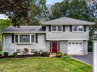303 Mountain Way, Morris Plains, NJ