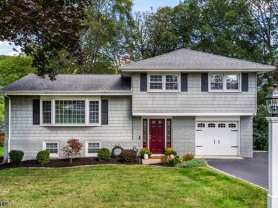 303 Mountain Way, Morris Plains, NJ, 07950