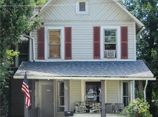 422 S Main St, Slippery Rock, PA 16057