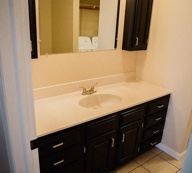 720 S Parkway Dr — Photo 15