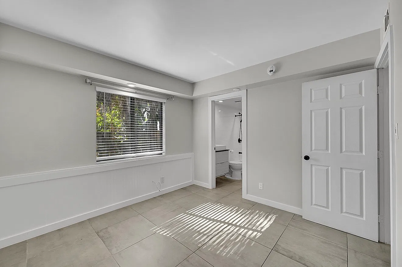 2 bed, 1400 sqft, $2,400 — Photo 2