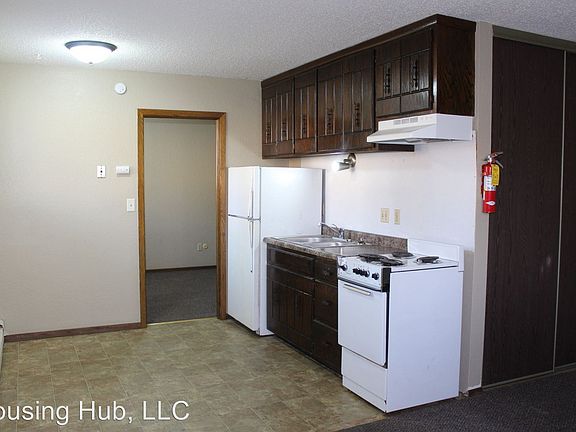 4th image of 96 Arlington Ave W #8344140