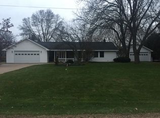 2737 E Broadway Dr, Appleton, WI 54913