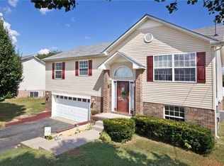 937 Creekview Dr, Columbia, TN 38401
