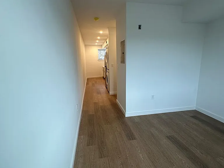 723 West Ave #3 — Photo 4