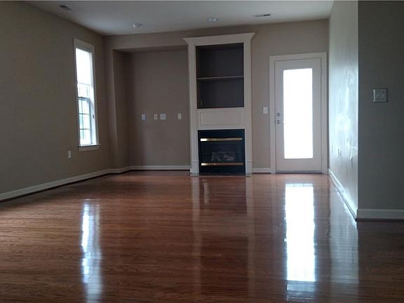 2nd image of 2120 Everton Ln