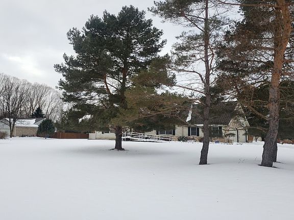 2nd image of 1454 Cussewago Dr