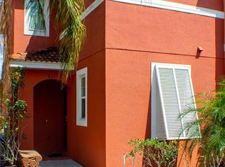 821 Las Fuentes Dr, Kissimmee, FL 34746
