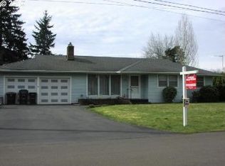 135 Valley View Dr, Oregon City, OR 97045