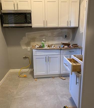 4th image of 615 Warburton Ave APT 2D