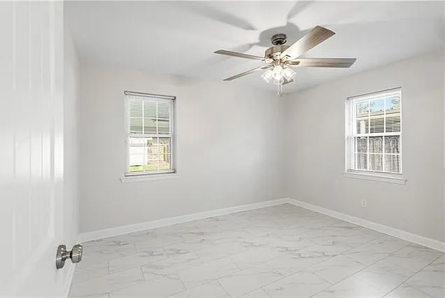 1509 Taft Park — Photo 15