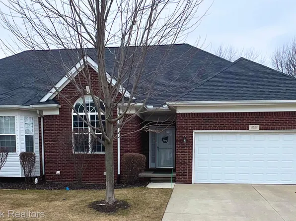 3733 Pointe Dr, Sterling Heights, MI 48314