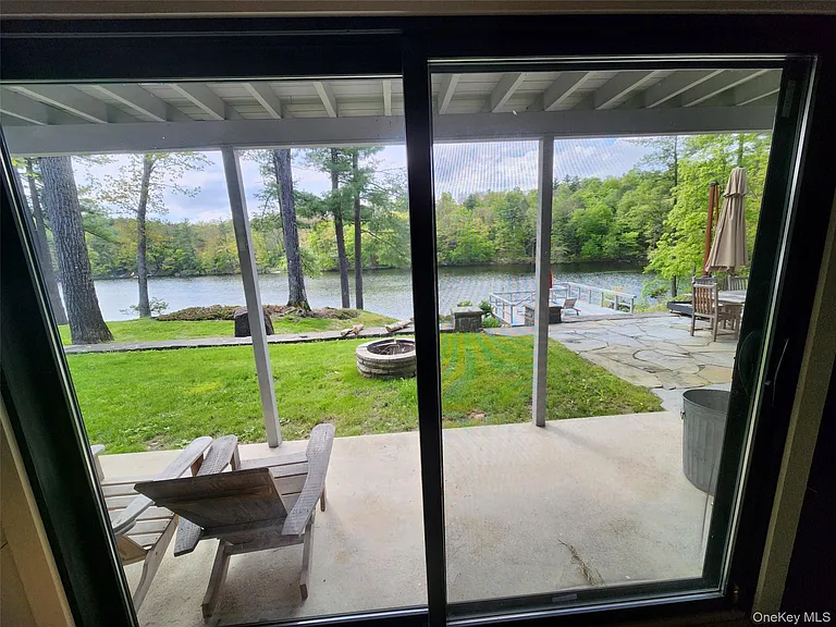 53 Lake Pleasant Dr — Photo 38