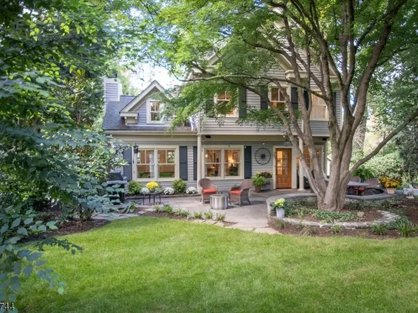 52 DIVISION AVENUE, Summit City, NJ 07901