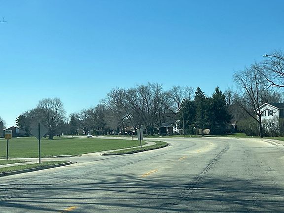 4th image of 869 S Curtis Ave