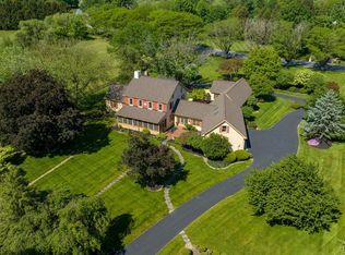 550 & 560 Stonehenge Dr, Lititz, PA 17543