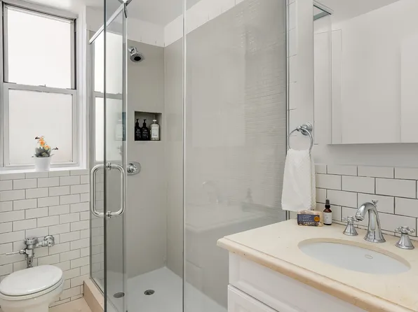 16 East 98th Street 8D image 6 of 7