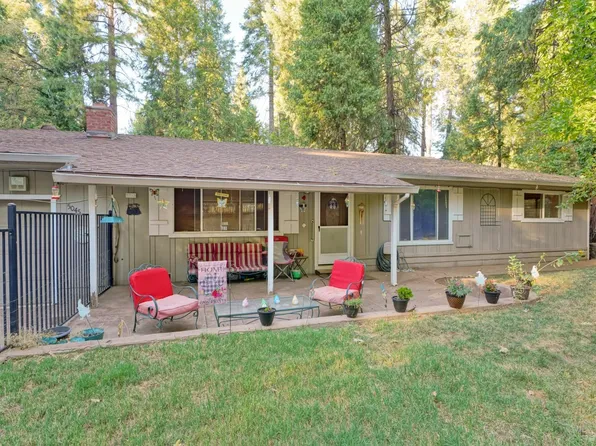 5045 Cedar Dr, Camino, CA 95709