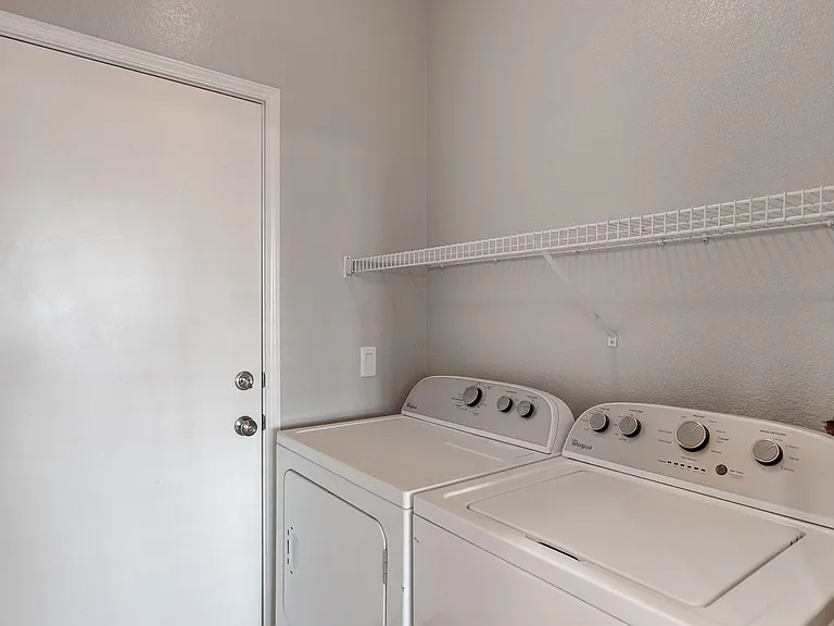 1289 Corista Dr — Photo 10