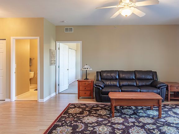 4th image of 34435 N Old Walnut Cir Unit 308