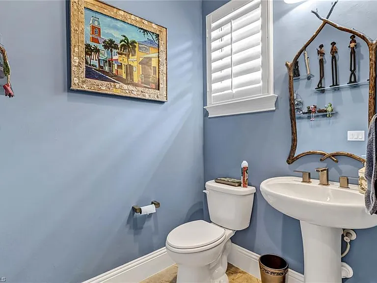6487 Warwick Ave — Photo 26