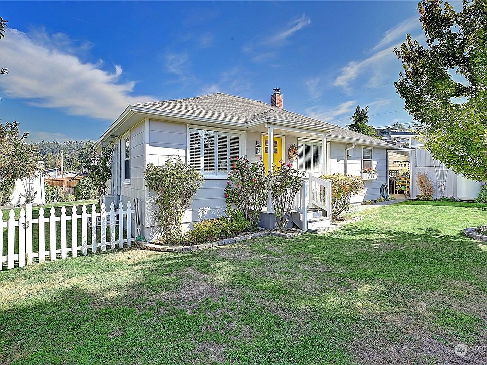 1st image of 207 Tarragon Avenue