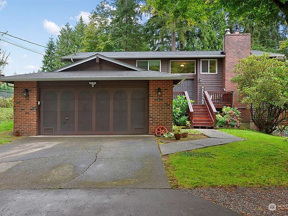2nd image of 8815 188th St SE