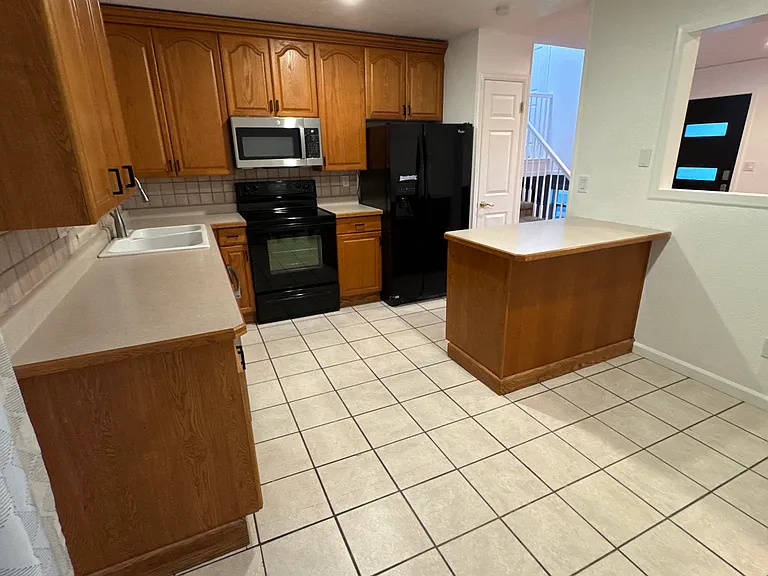 8850 W 92nd Pl — Photo 3