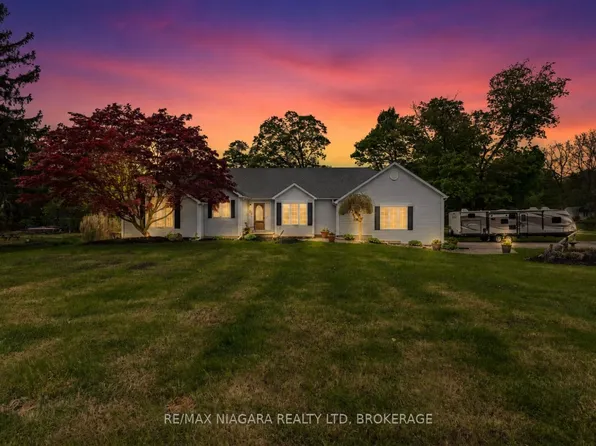 586 Empire Rd, Pt Colborne, ON L0S 1R0