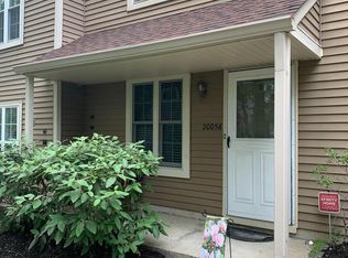 2005 Denham Ct, Mount Laurel, NJ 08054
