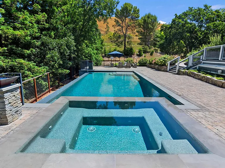 2324 Saddleback Dr — Photo 82