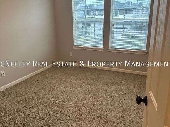 5th image of 3497 SE Hare Ave