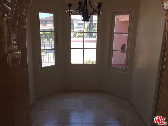 5th image of 7915 Crenshaw Blvd