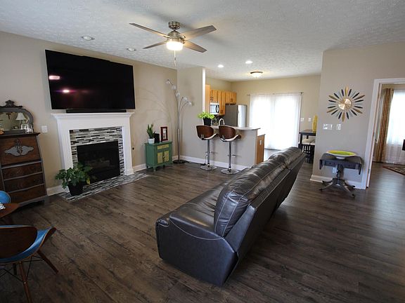3rd image of 5234 Jerrick Ct