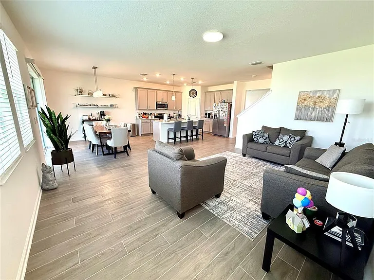 2970 Armstrong Ave — Photo 24